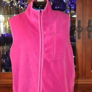 Hunter's Run Women's Fuchsia Fleece Vest- L